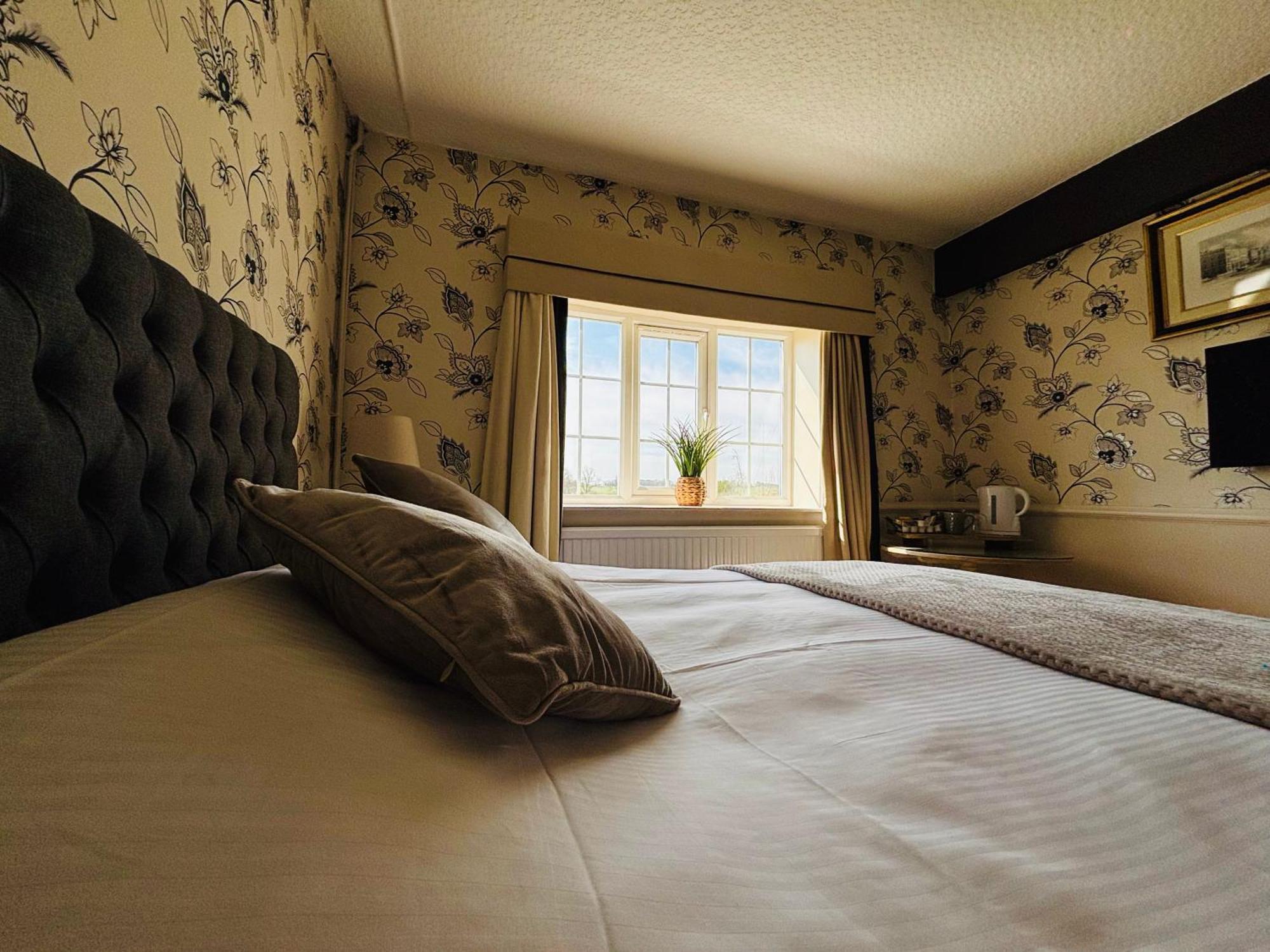 The Sibson Inn Hotel Water Newton Bagian luar foto